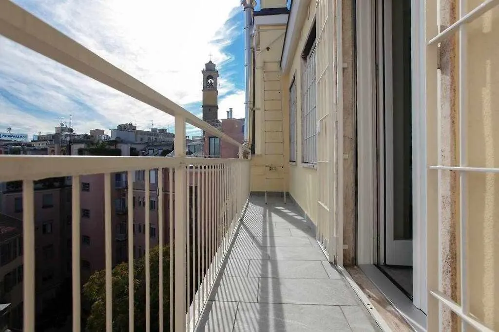Sanpietro Allorto 22 Duomo Suite Dom12 Milan Apartment