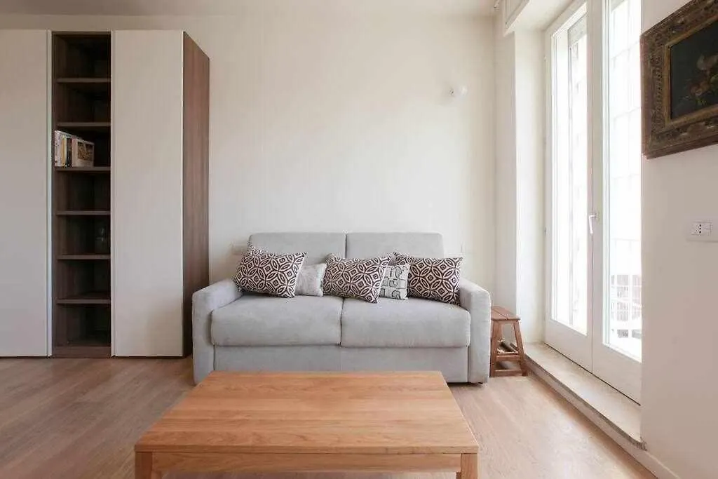 Apartment Sanpietro Allorto 22 Duomo Suite Dom12 Milan