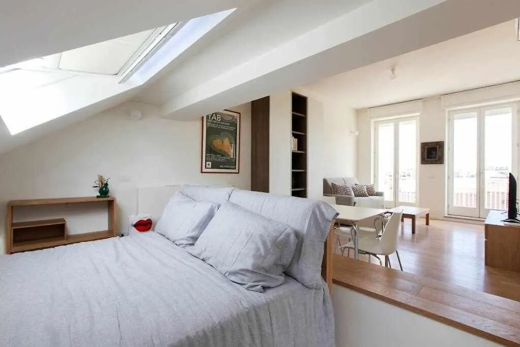 Apartment Sanpietro Allorto 22 Duomo Suite Dom12 Milan