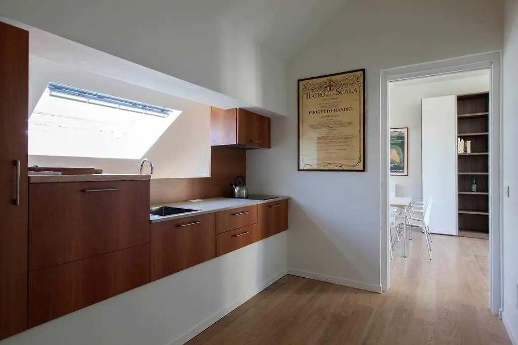 Sanpietro Allorto 22 Duomo Suite Dom12 Milan Apartment