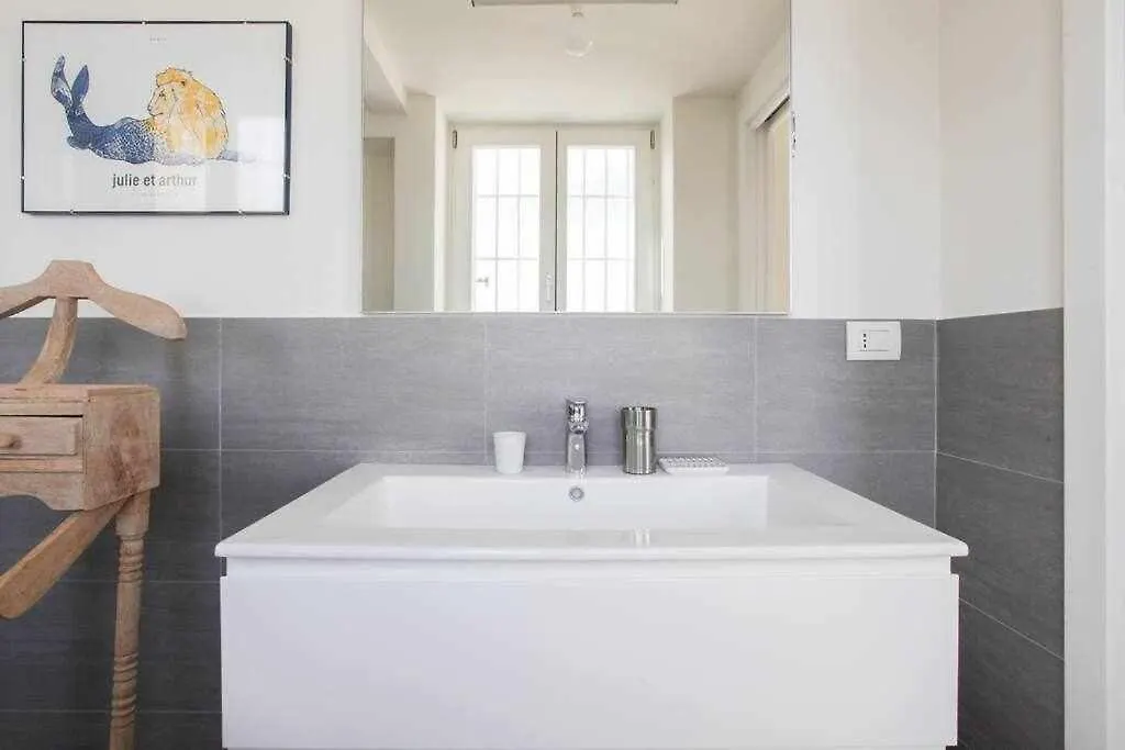 Sanpietro Allorto 22 Duomo Suite Dom12 Milan Apartment