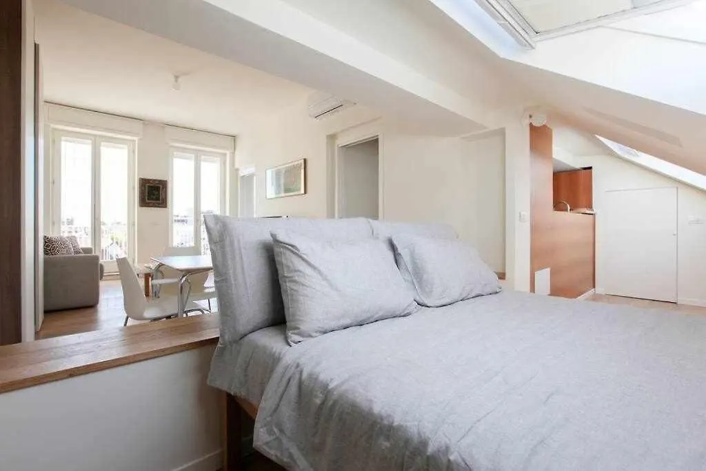 Apartment Sanpietro Allorto 22 Duomo Suite Dom12 Milan